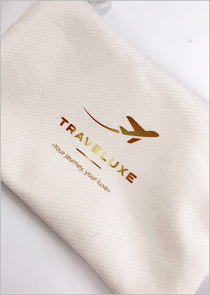 Шопперы и косметички c логотипом компании